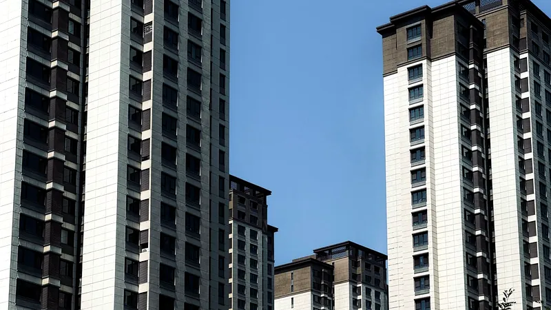 La Chine pousse les promoteurs à vendre des logements achevés, réforme du financement immobilier