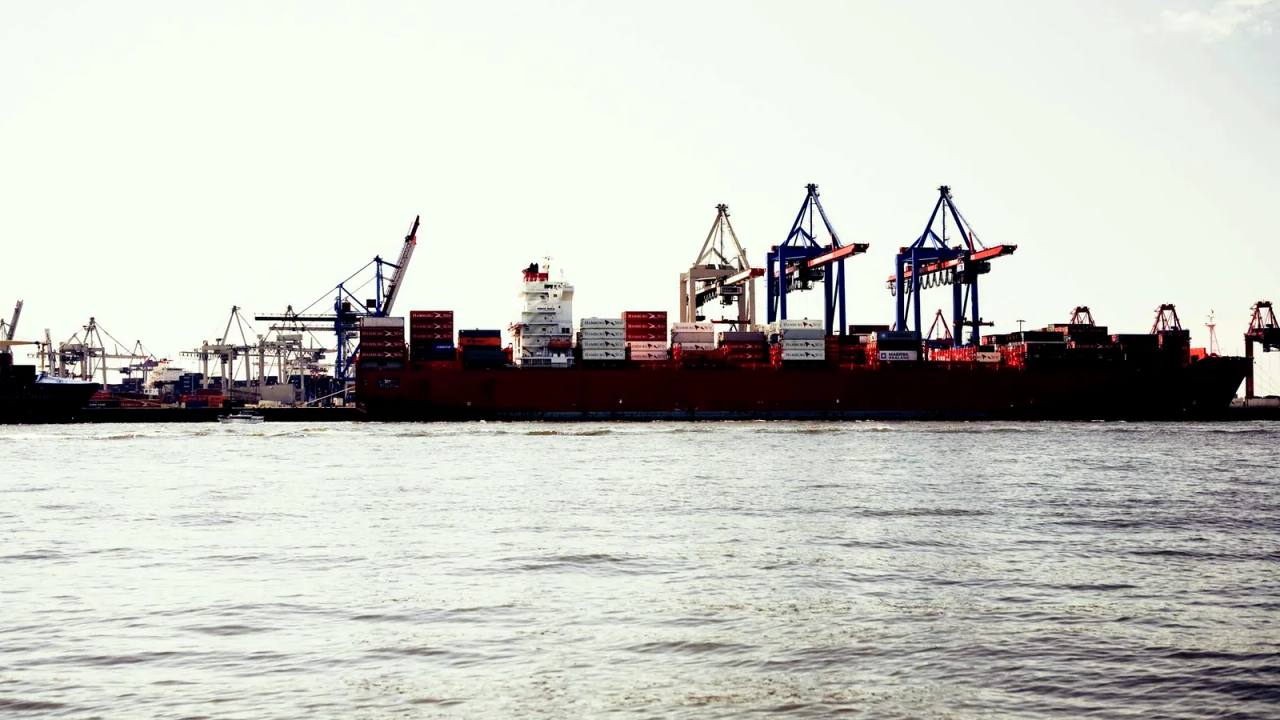 Shanghai vise le statut de centre maritime international d’ici 2030